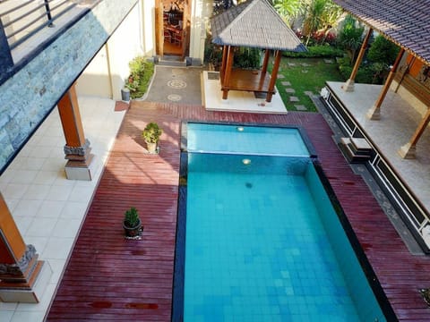 Indoor pool, outdoor pool