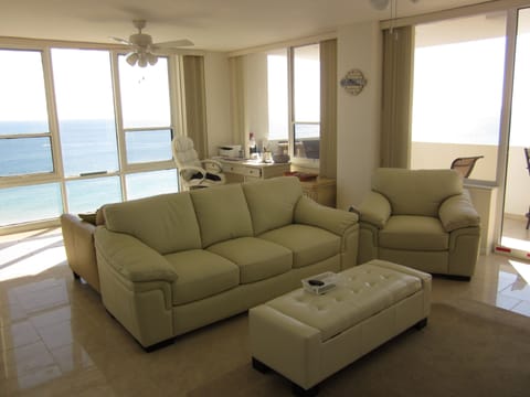 Walk into this view. Southeast cornj began B city er and huge balcony.ki of