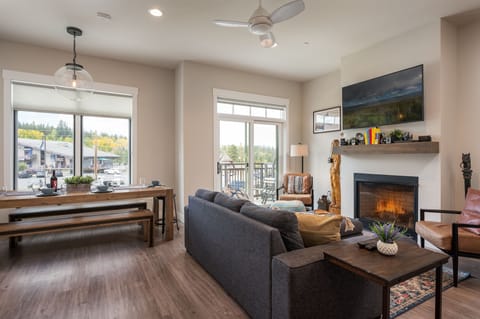 High ceilings, plenty of lighting to set on high or low for the evening and gas fire place for heat and ambiance.