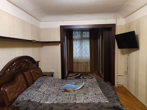 2 bedrooms, in-room safe, iron/ironing board, WiFi