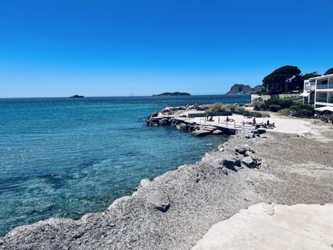 Beach nearby, sun loungers