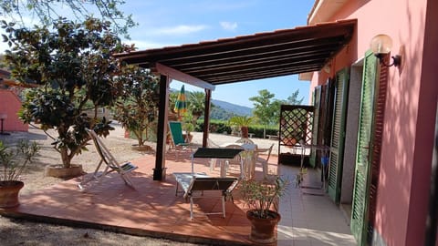 Villa Giuliana, external portico.