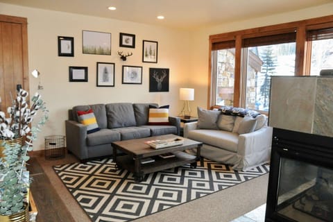 Comfortable, bright and spacious open floor plan