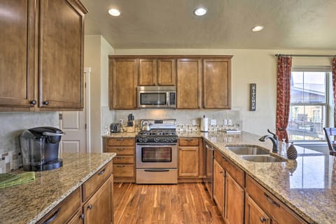 Kitchen | Keurig Coffee Maker