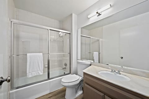 Guest bath with tub and shower...