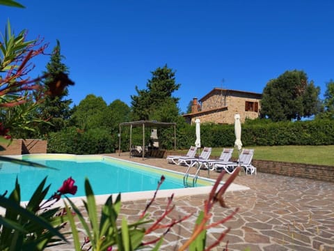 Building Exterior, Pool