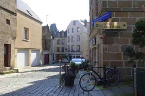 Region [summer] (&gt;5 km)