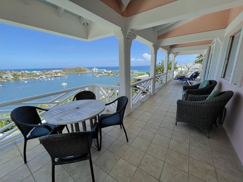 40 ft private terrace with blue-water views to St. Barths.