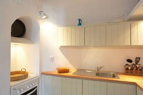 House of the 7 ships. Upper level house
The kitchen