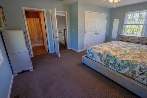 Second Level | Bedroom 6 | King | Attached Bath