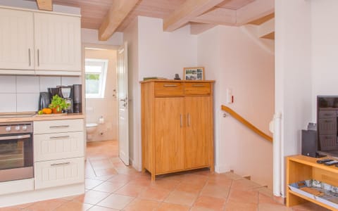 Entrance to living room