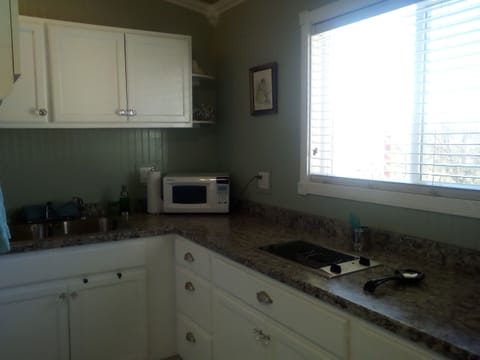 cottage kitchen fully stocked