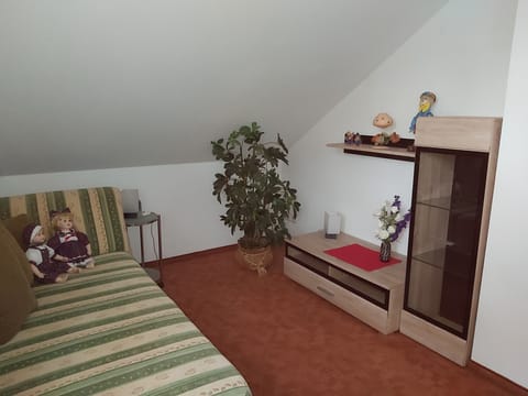 1 bedroom, in-room safe, iron/ironing board, WiFi