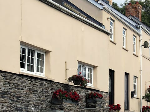 Impressive holiday home | The Carthouse - Morlogws Farm Holiday Cottages, Capel Iwan, near Newcastle Emlyn