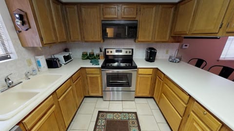 Oven, stovetop, dishwasher, coffee/tea maker