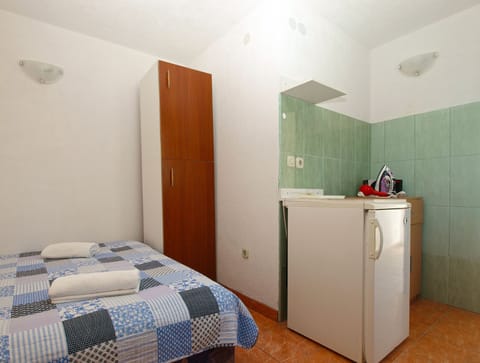 1 bedroom, internet