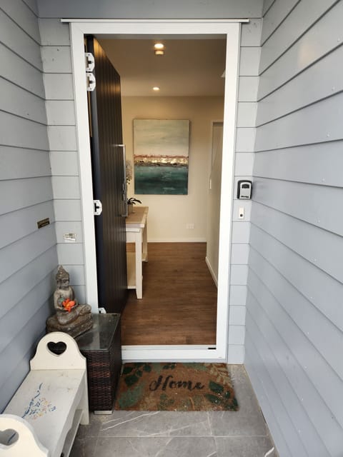 Entrance with key lockbox