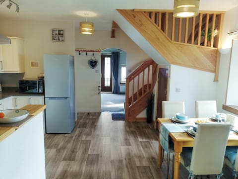 Extremely well-equipped kitchen | St Brighs, Dingwall
