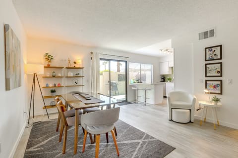 Dining Room & Kitchen | Open Floor Plan | Modern Furnishings