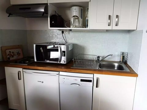 Fridge, microwave, cookware/dishes/utensils