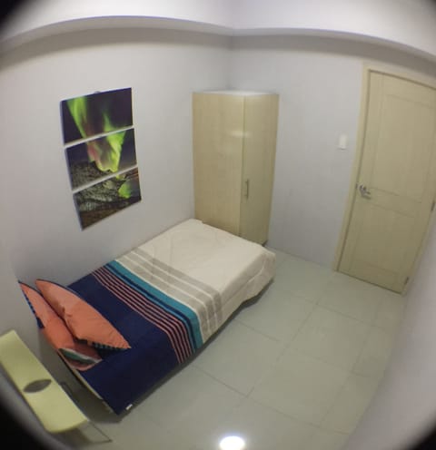 2 bedrooms, cribs/infant beds, WiFi, bed sheets