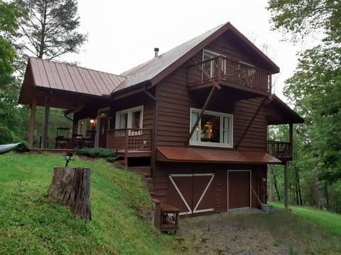 Big Cabin, 3 levels