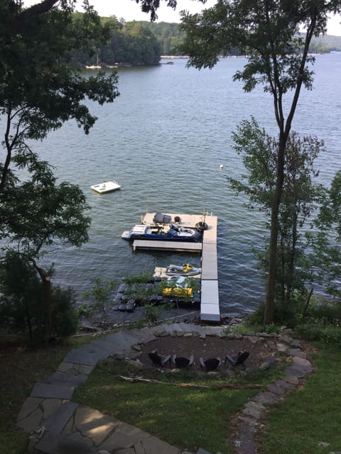 Large dock has room for 2 boats and 4 jet skis or jet dock is great for kayaks