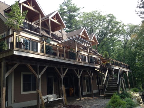 Lake side of house, 4 private BR decks, main floor deck, and walkout level bsmt