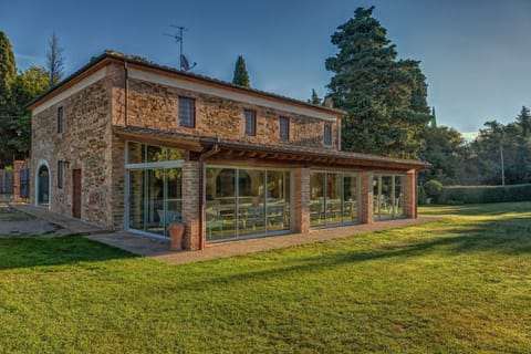 Building Exterior, Garden