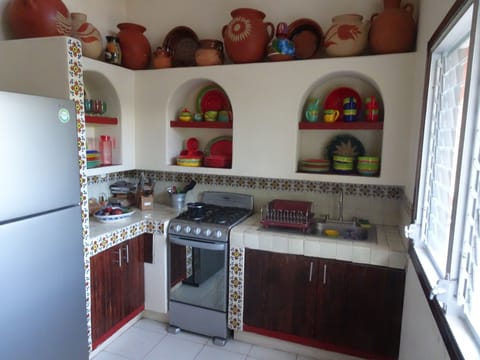 Fully equppied kitchen, Mexican decor