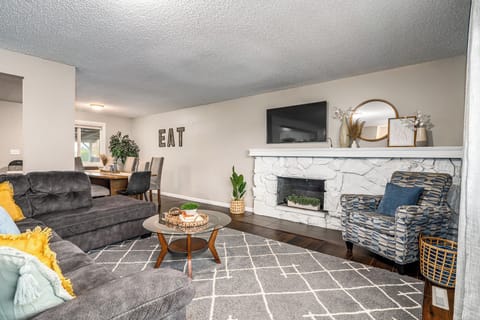 Open concept Family Room, just off kitchen and dining room with SmartTV