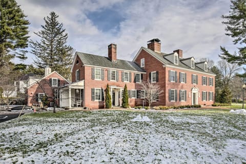 Keene Vacation Rental | 8BR | 9BA | 7,000 Sq Ft | Stairs Required