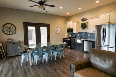 2nd kitchen downstairs 