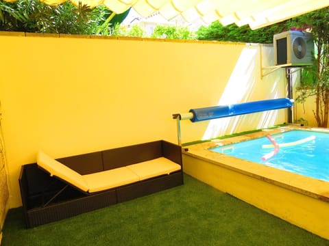 Indoor pool, outdoor pool