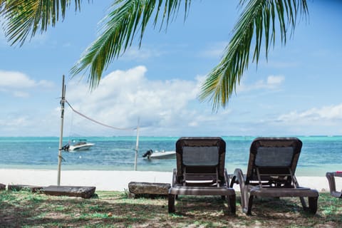 Beach nearby, sun loungers, beach towels