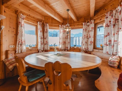 Wood, Interior Design, Ceiling, Wood Stain, Hardwood, Log Cabin, Lumber, Plank, Light Fixture, Daylighting