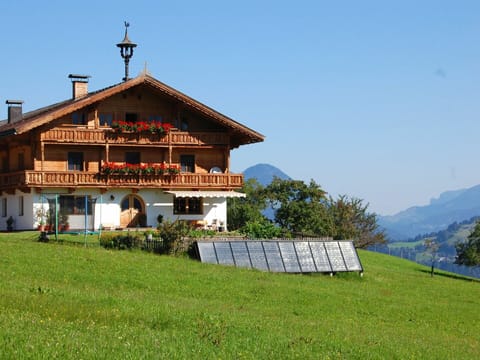Sky, Plant, Building, Property, Window, Tree, Slope, Land Lot, House, Urban Design