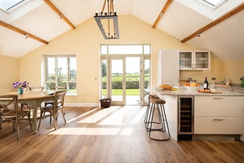 The Gingan - kitchen and dining area