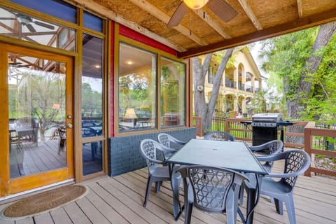 Covered Deck | Outdoor Dining