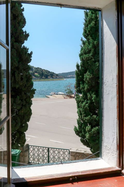 Property, Window, Water, Room, Vacation, Tree, House, Sea, Glass, Building