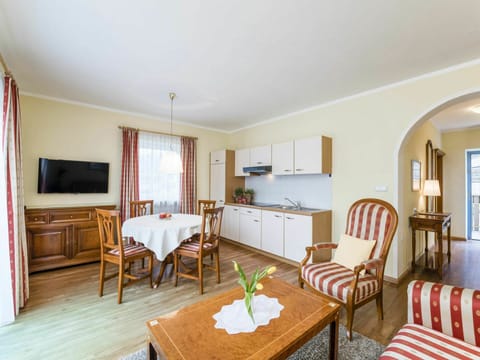 Table, Furniture, Chair, Picture Frame, Window, Wood, Houseplant, Cabinetry, Interior Design, Building