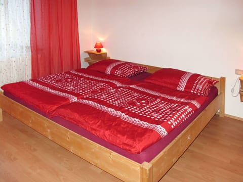 Furniture, Property, Comfort, Curtain, Wood, Bed Frame, Rectangle, Bed, Floor, Flooring