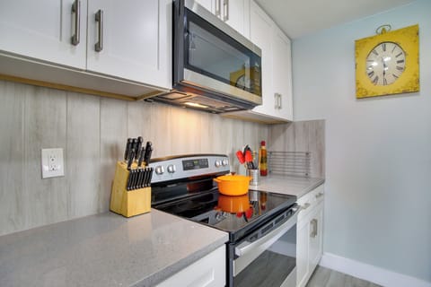 Kitchen | Drip Coffee Maker