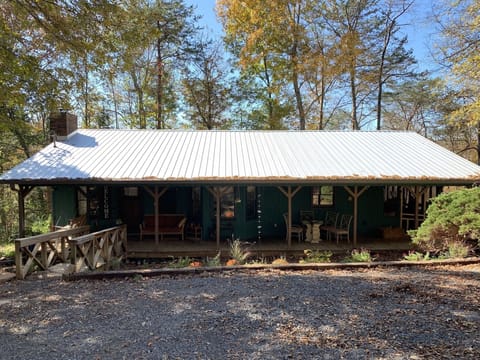 Find tranquility on the 20 acres just outside of Desoto State Park. 