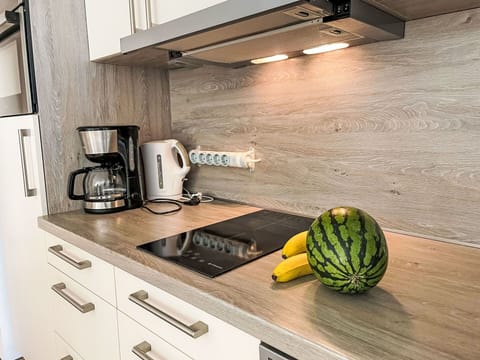 Countertop, Kitchen, Kitchen Appliance, Home Appliance, Tableware, Cabinetry, Major Appliance, Food, Plumbing Fixture