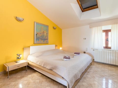 Furniture, Window, Comfort, Wood, Building, Lighting, Textile, Yellow, Shade