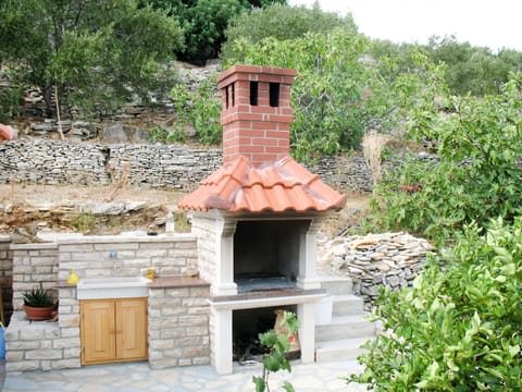 Masonry Oven, Building, Hearth, Brick, Chimney, House, Landscaping