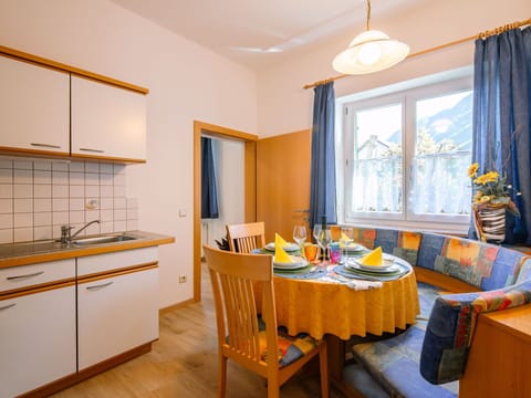 Furniture, Property, Cabinetry, Table, Window, Sink, Kitchen Sink, Tap, Wood, Kitchen