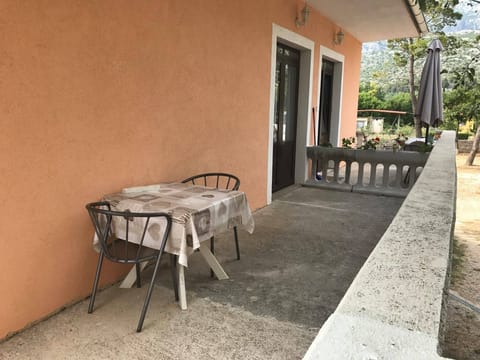 Terrace 2