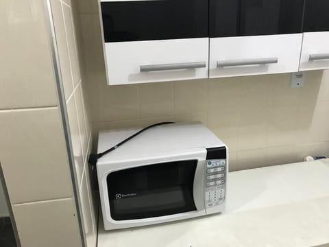 Fridge, microwave